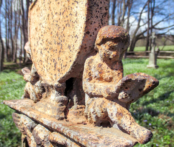 Zaczytane anioły ‒ Czarne