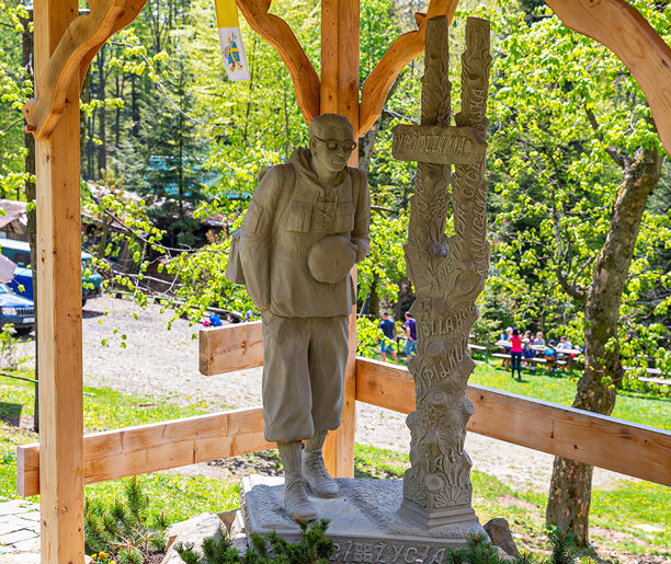 Z odsłoniętymi łydkami – Młodzieżowy Ośrodek Rekolekcyjno-Rekreacyjny na Śnieżnicy