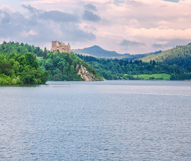 Czorsztyn–Maniowy–Hubka (ok. 12 km)
