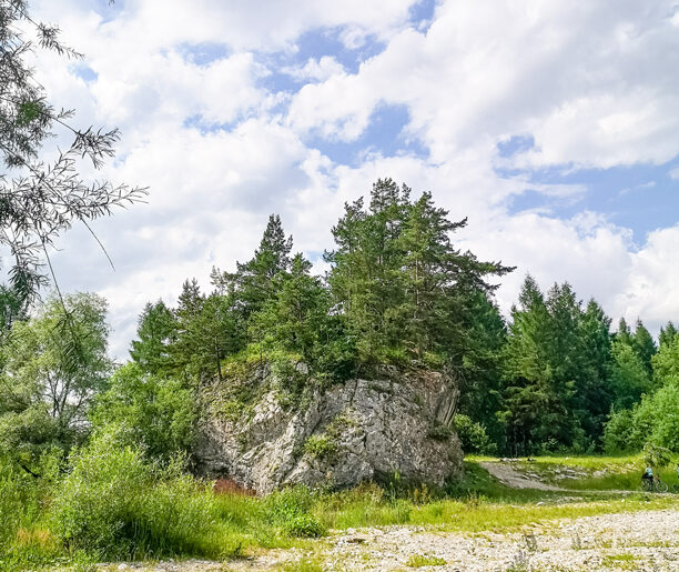 Rezerwat Przełom Białki pod Krempachami, skała Obłazowa